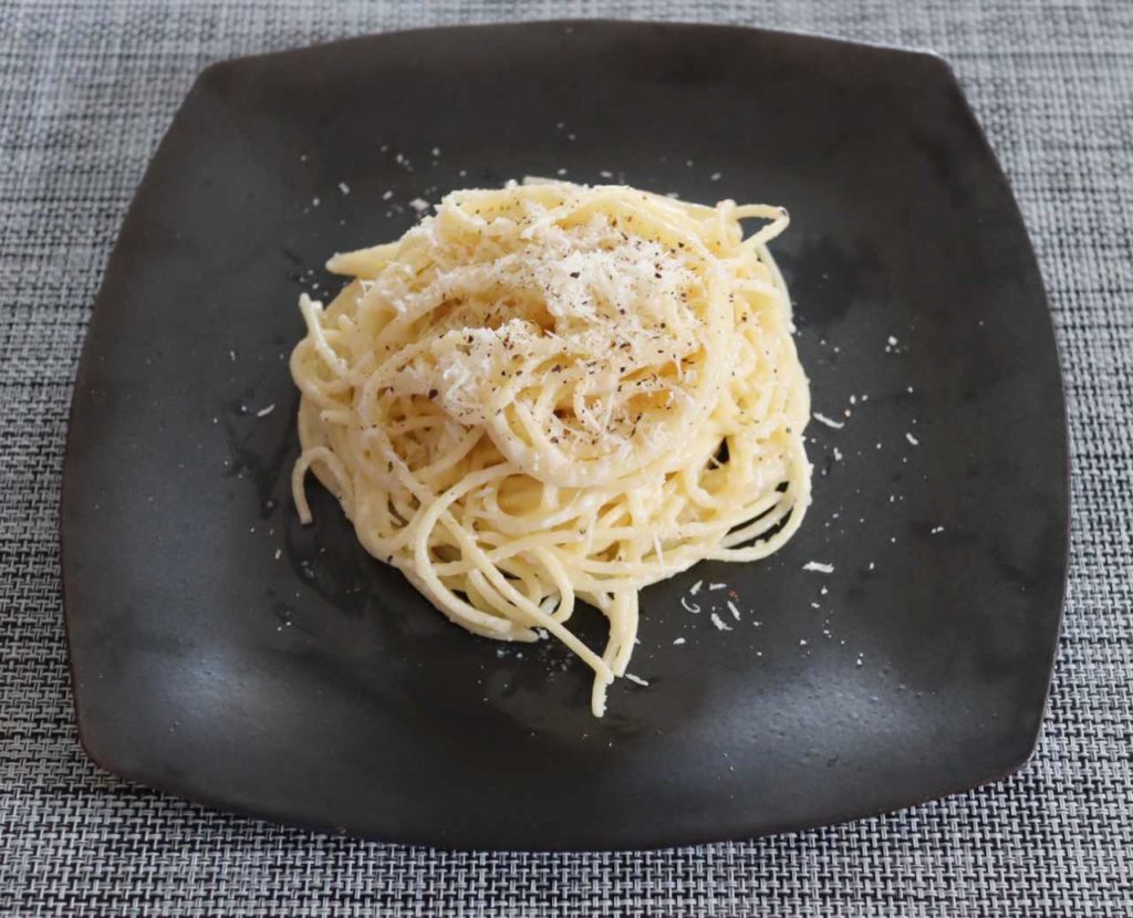 ペコリーノ・ロマーノチーズを使ったパスタカチョエペペの出来上がりと味