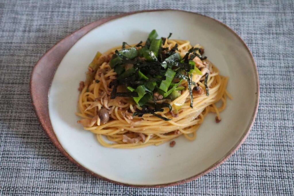 きのことひき肉の和風パスタの材料の出来上がりと味