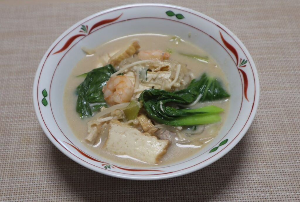 エビと豚肉と野菜の麻辣担風スープの出来上がりと味