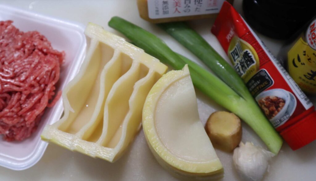 筍と豚ひき肉の麻婆風炒めの材