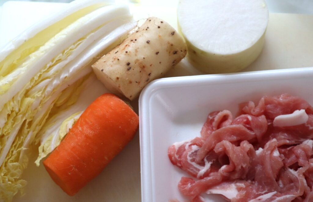 豚バラと野菜の重ね蒸しの材料